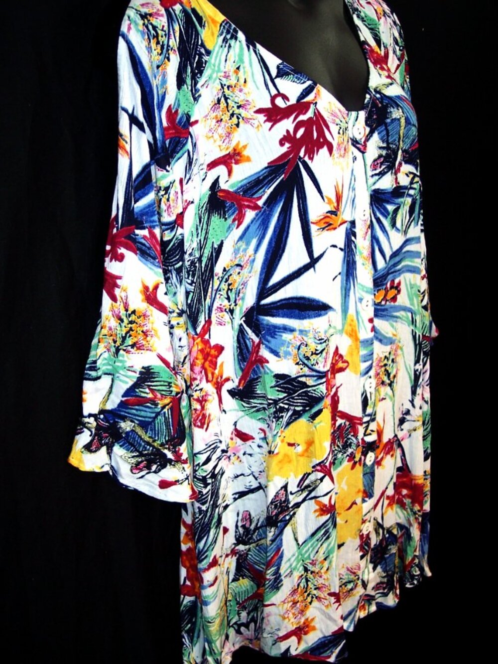 NEW Roaman's Angelina Tunic 22W Tropical Print Cold Shoulder Crinkle Crepe Top - Picture 6 of 15